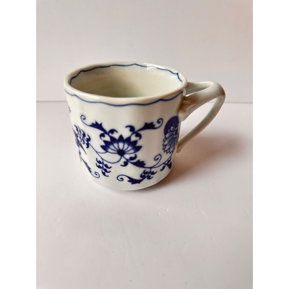 Blue Danube Japan Porcelain Coffee Mug Blue Onion Scalloped Rim Vintage Cup